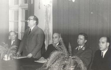 073-Wręczenie świadectw maturalnych absolwentom Ośrodka Konsultacyjnego w Toruniu i Ośrodka Konsultacyjnego w Goraju, Toruń-20.01.1968