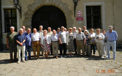 Zdjęcie do ZJAZD ABSOLWENT&Oacute;W ROCZNIKA 1963